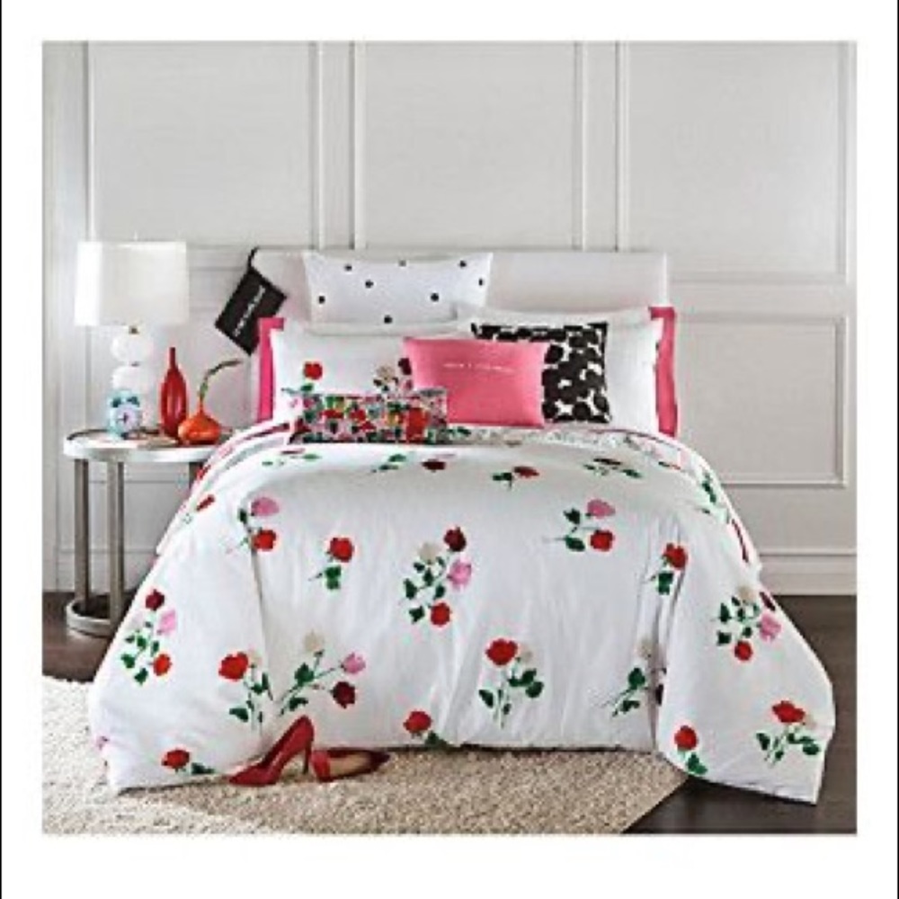 Kate Spade Queen Sized Willow Court Floral Three Piece Comforter Set